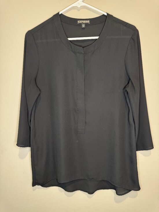 Express Tops - Women's Express 3/4 sleeve Flowy Blouse with Zipper Black size Medium